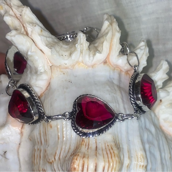 Raspberry Red Quartz heart multi-gem handcrafted Bracelet - Picture 8 of 12